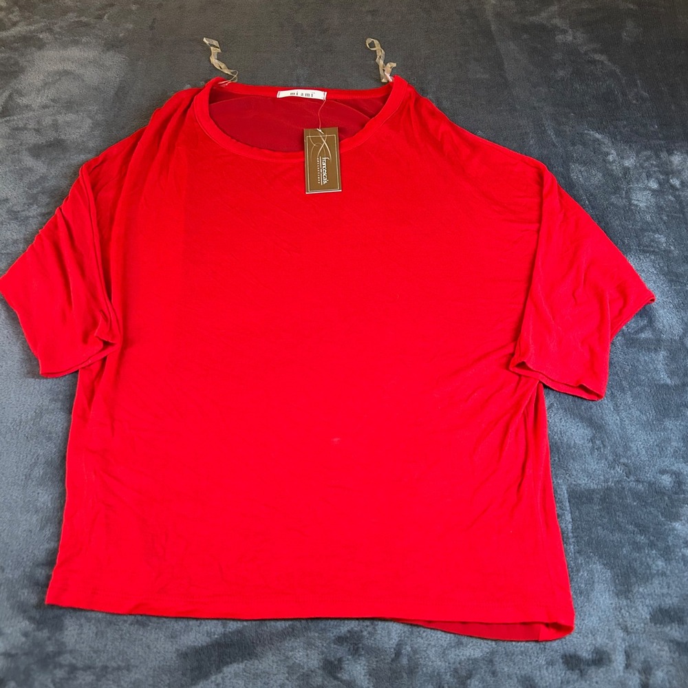 Francesca's Collections Miami Red Top T Shirt Blouse Womens size Small NWT